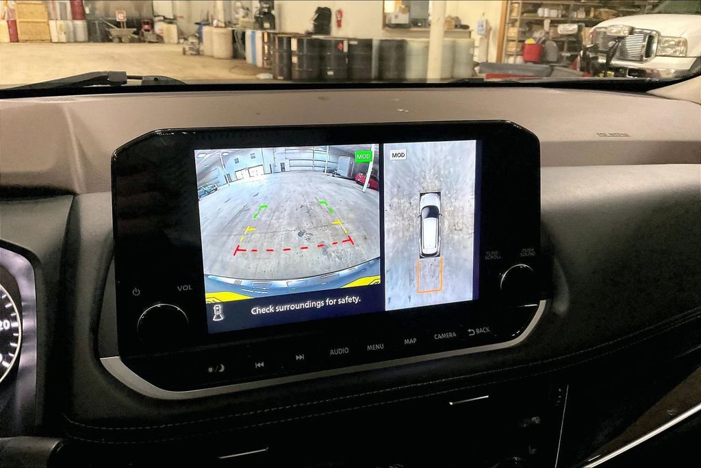 Used 2023 Nissan Rogue SL w/ SL Premium Package image 20