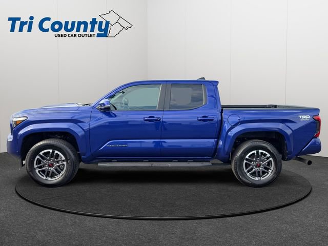 Used 2024 Toyota Tacoma TRD Sport w/ TRD Sport Upgrade Package image 5