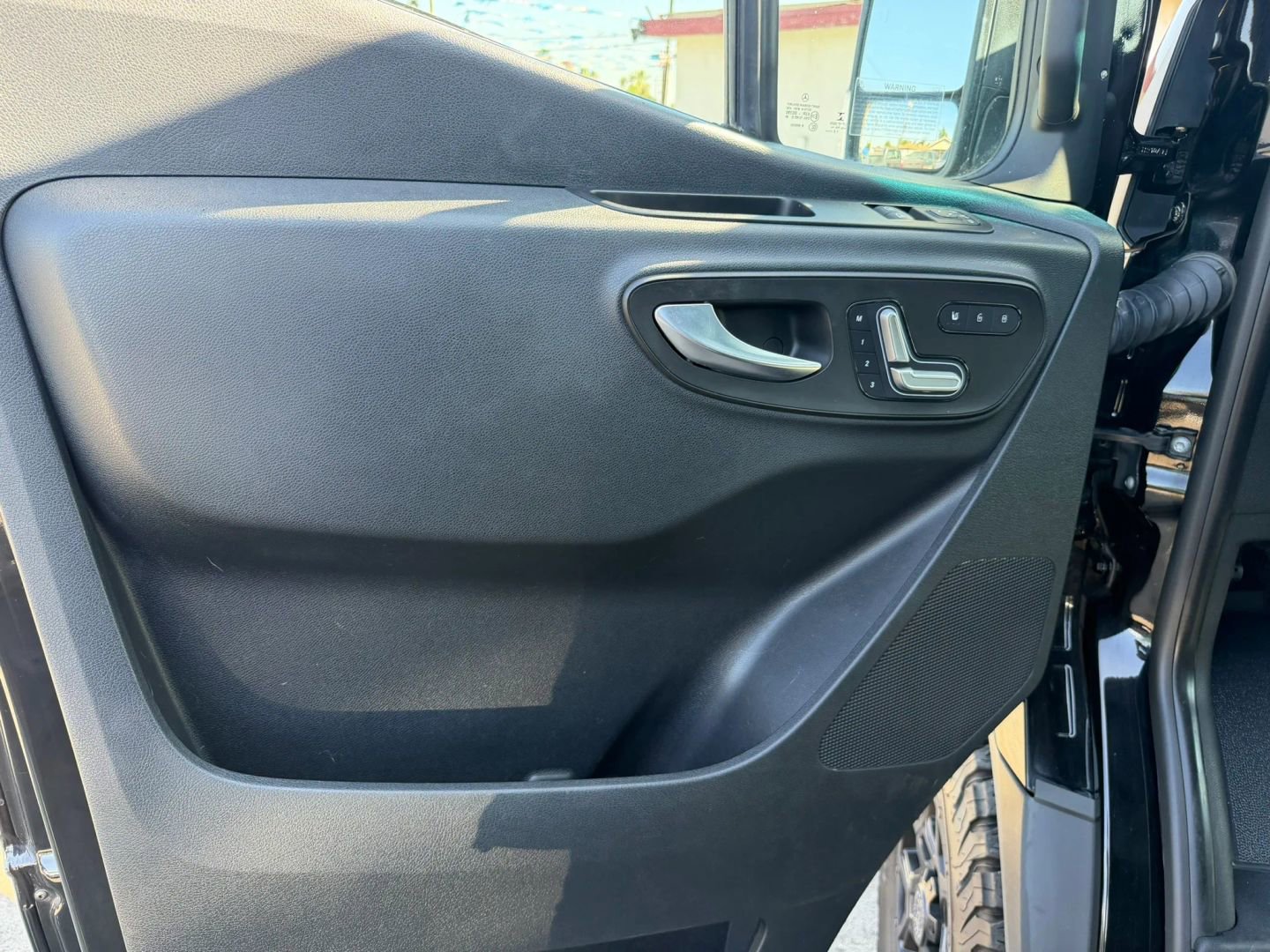 Used 2019 Mercedes-Benz Sprinter 2500 image 9