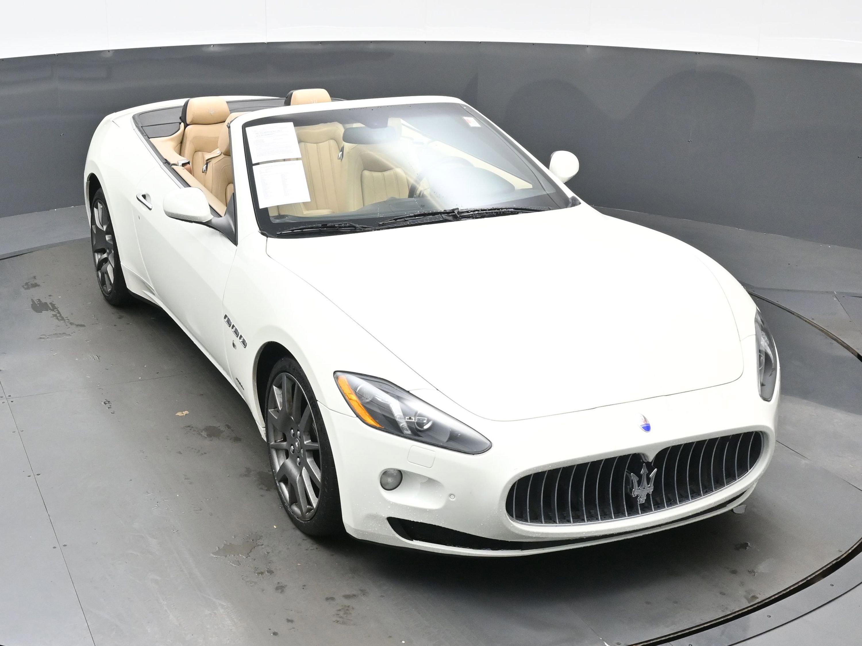 Used 2013 Maserati GranTurismo Sport image 32