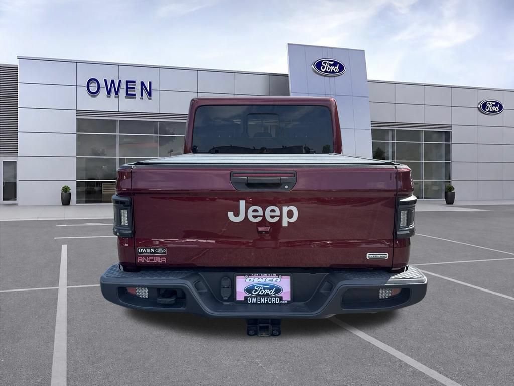 Used 2021 Jeep Gladiator Overland AWD/4WD image 5