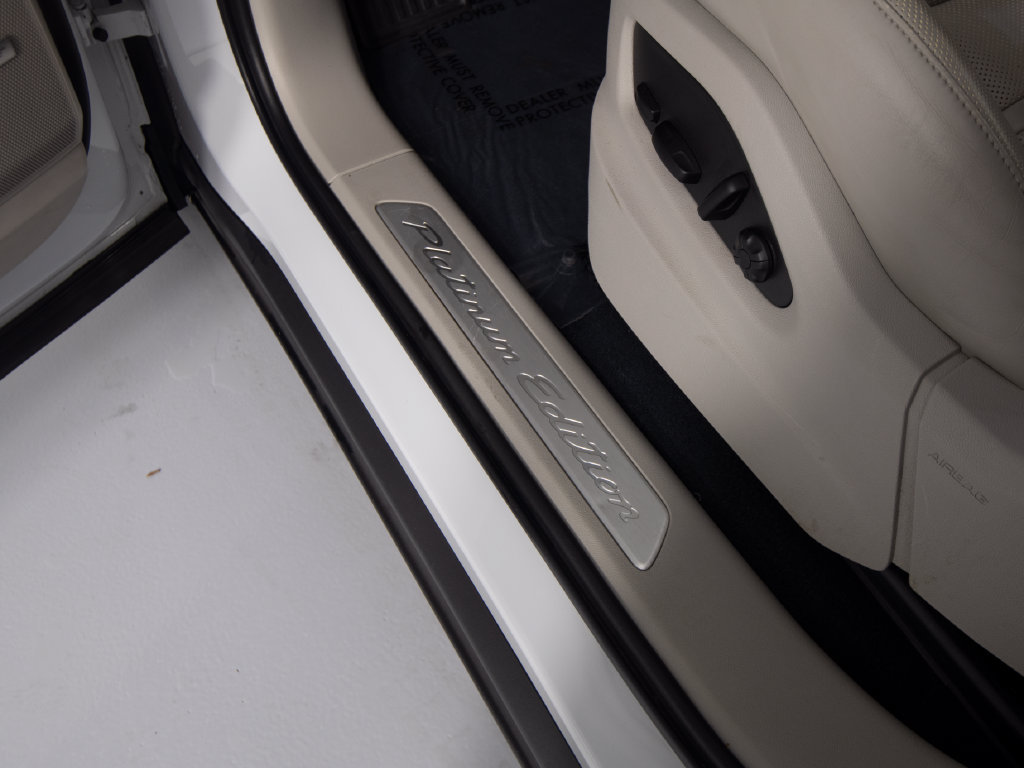 Certified 2023 Porsche Cayenne S Platinum AWD/4WD image 19