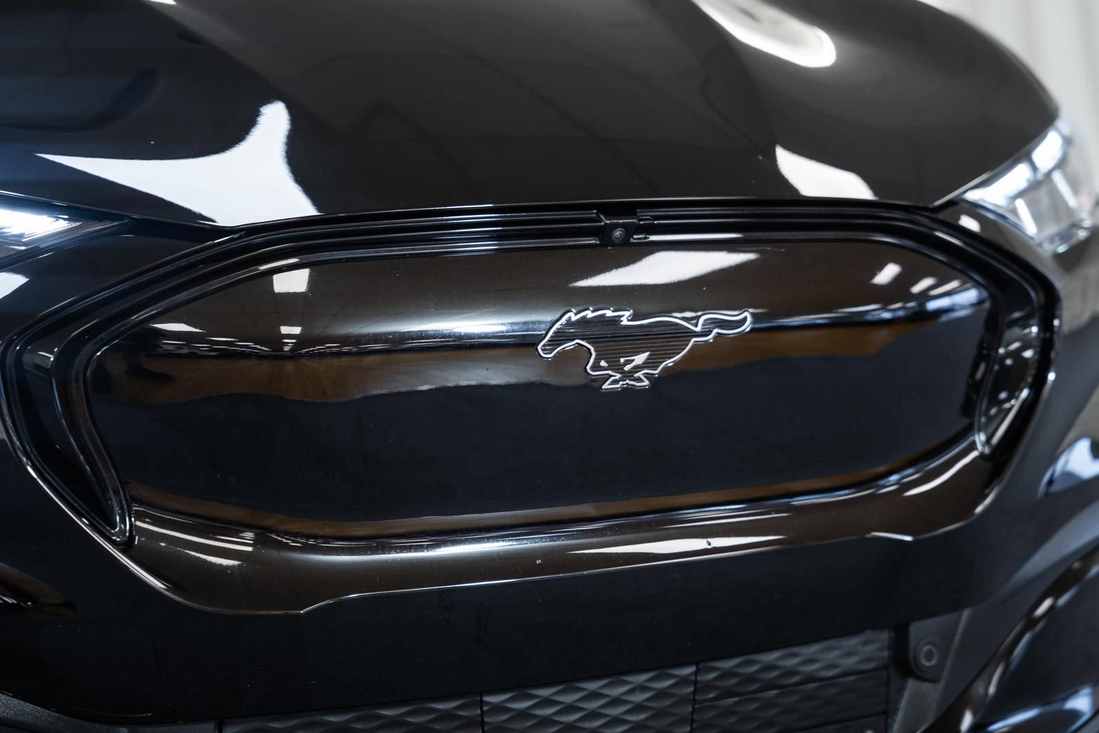 Certified 2025 Ford Mustang Mach-E Premium AWD/4WD image 13
