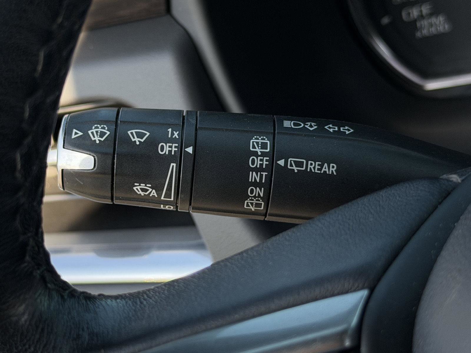 Used 2021 Chevrolet Tahoe Z71 w/ Luxury Package image 18