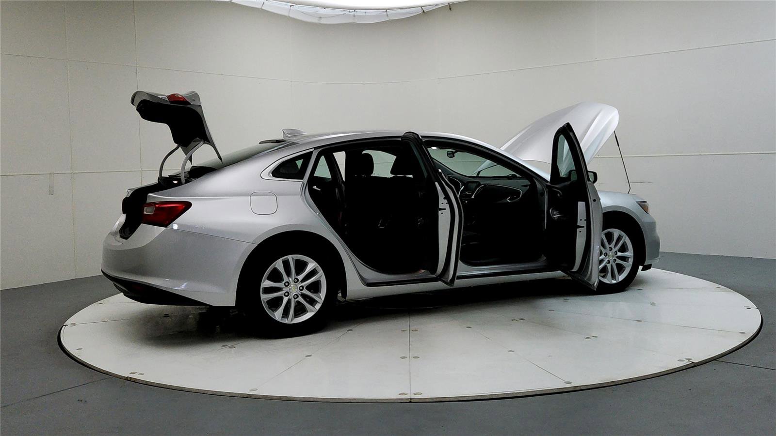 Used 2016 Chevrolet Malibu LT image 13