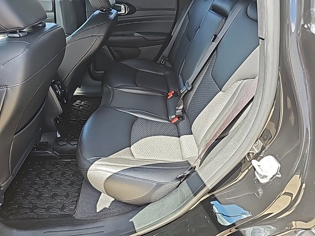 Certified 2022 Jeep Compass Altitude w/ Convenience Group image 16