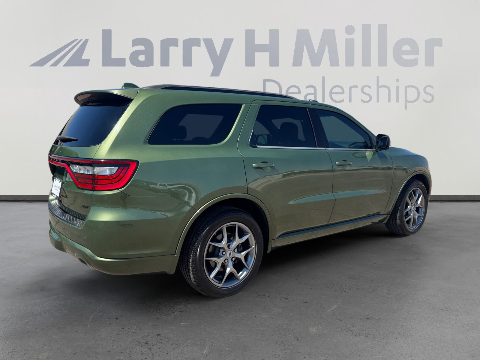 Used 2021 Dodge Durango GT RWD image 5