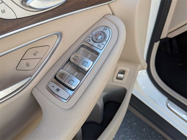 Used 2022 Mercedes-Benz GLC 300 4MATIC image 13