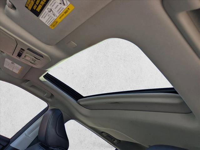 Used 2020 Toyota Highlander XLE image 15