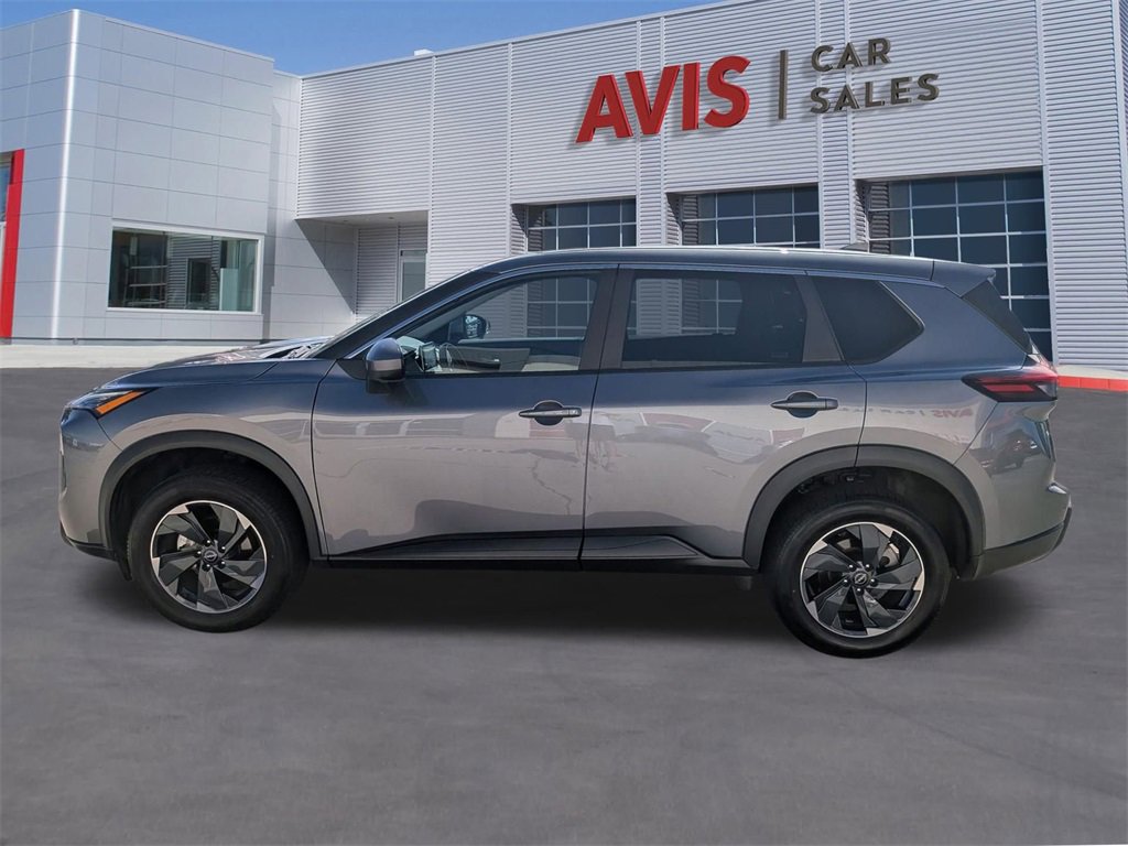 Used 2024 Nissan Rogue SV image 10