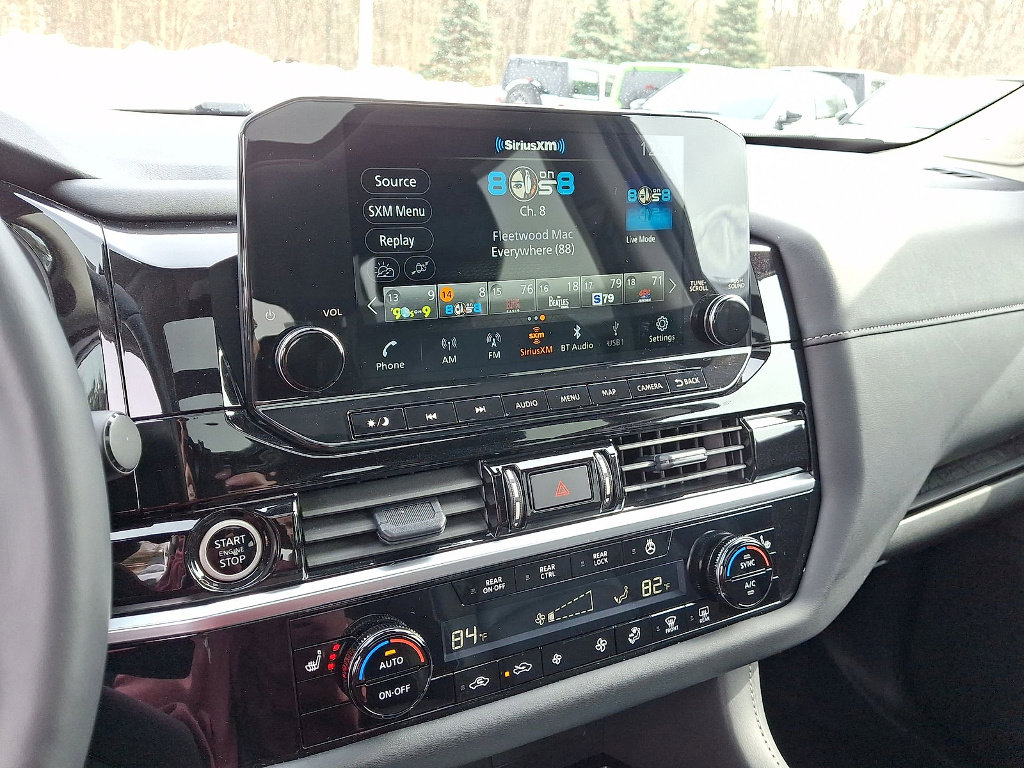 Used 2024 Nissan Pathfinder SL w/ SL Premium Package image 14