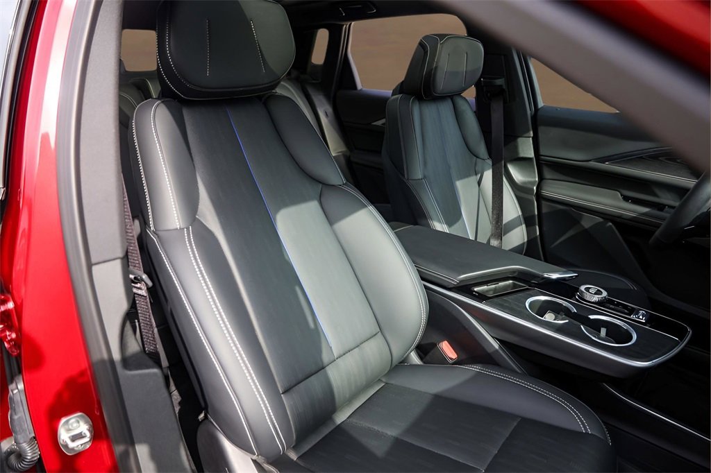 Certified 2024 Cadillac Lyriq Sport image 22