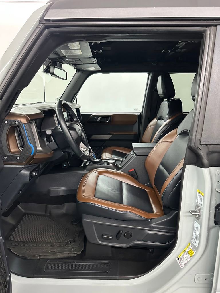Used 2023 Ford Bronco Outer Banks image 11