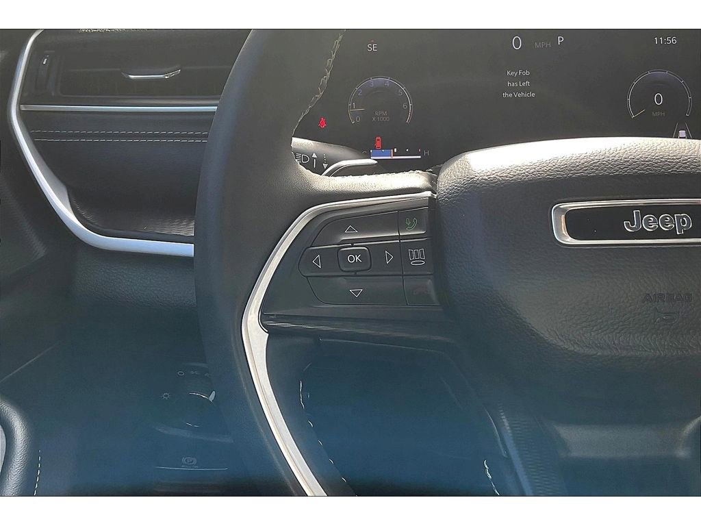 Used 2024 Jeep Grand Cherokee L Laredo image 18