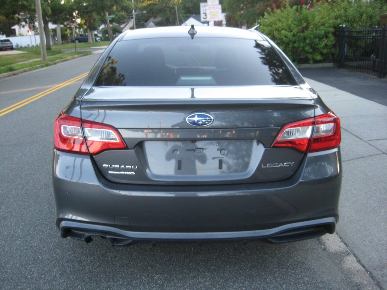 Used 2019 Subaru Legacy 2.5i Premium AWD/4WD image 5