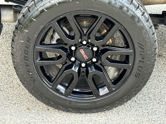 Used 2022 GMC Sierra 1500 AT4X image 9