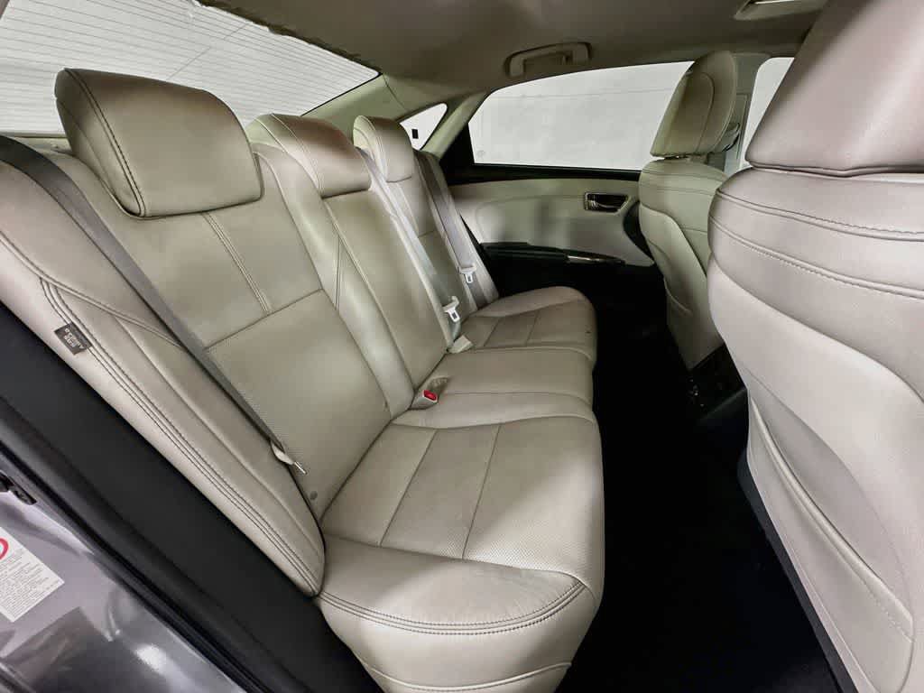 Used 2013 Toyota Avalon Limited FWD image 32
