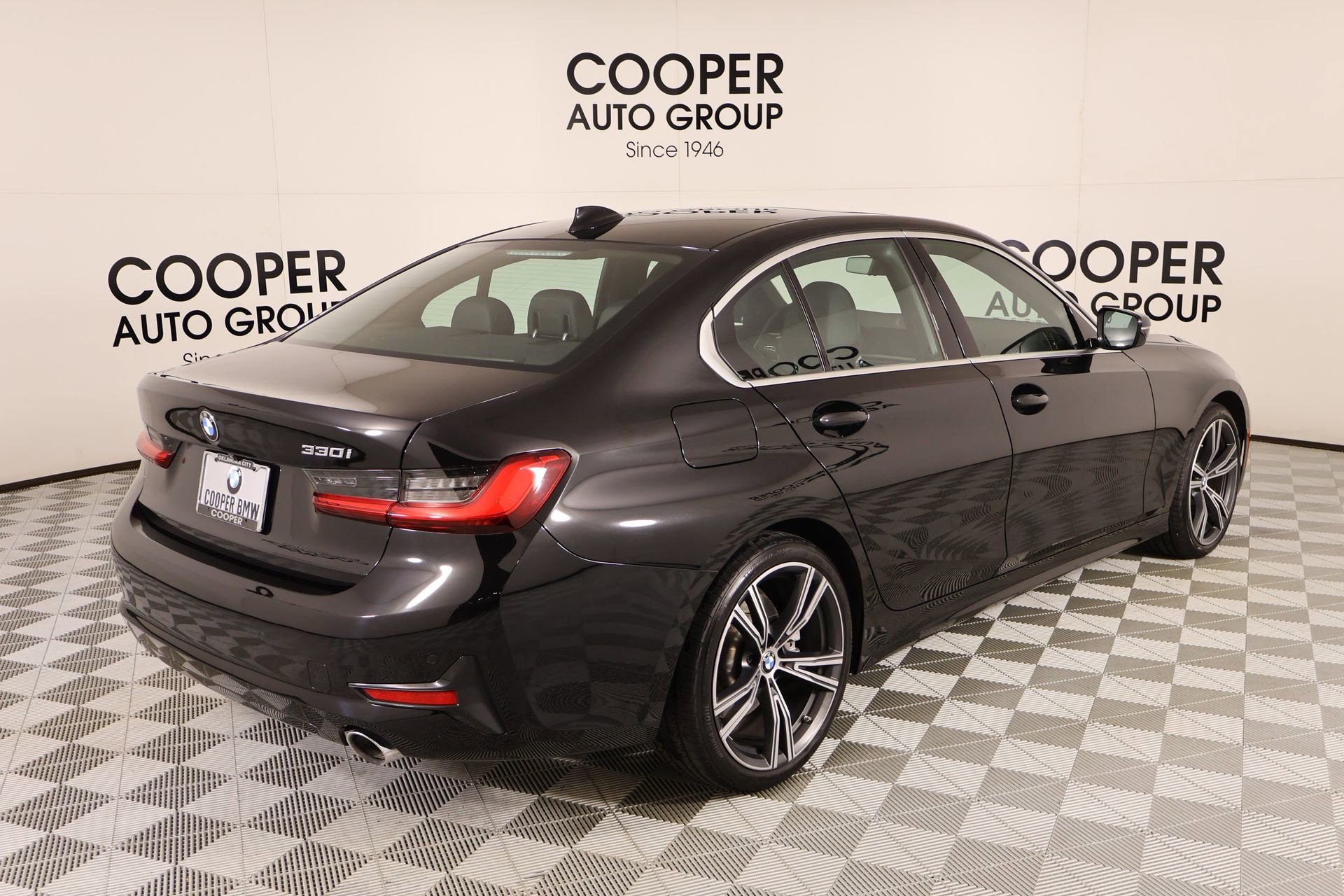 Used 2020 BMW 330i Sedan w/ Convenience Package image 22