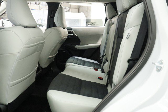 New 2026 Mitsubishi Outlander SE FWD image 23