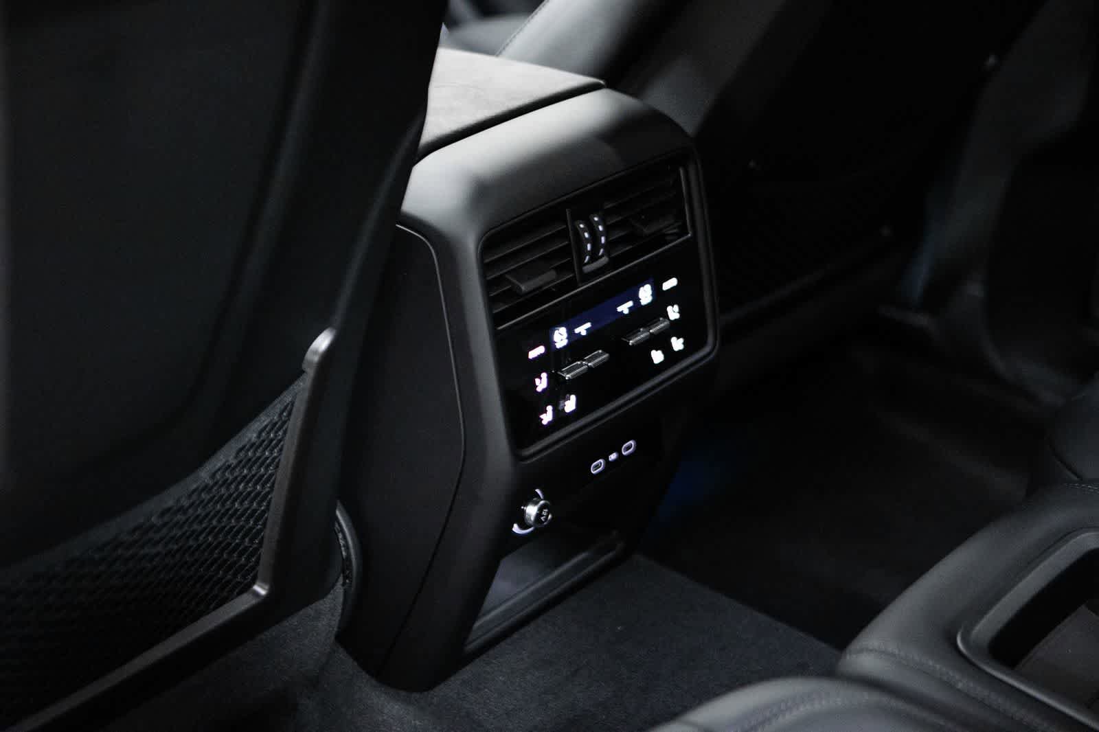 New 2026 Porsche Cayenne Turbo GT AWD/4WD image 36