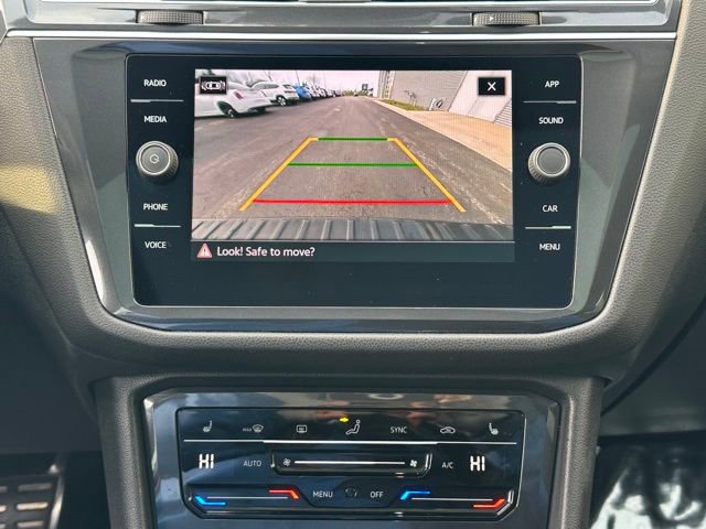 Certified 2022 Volkswagen Tiguan SE R-Line image 36