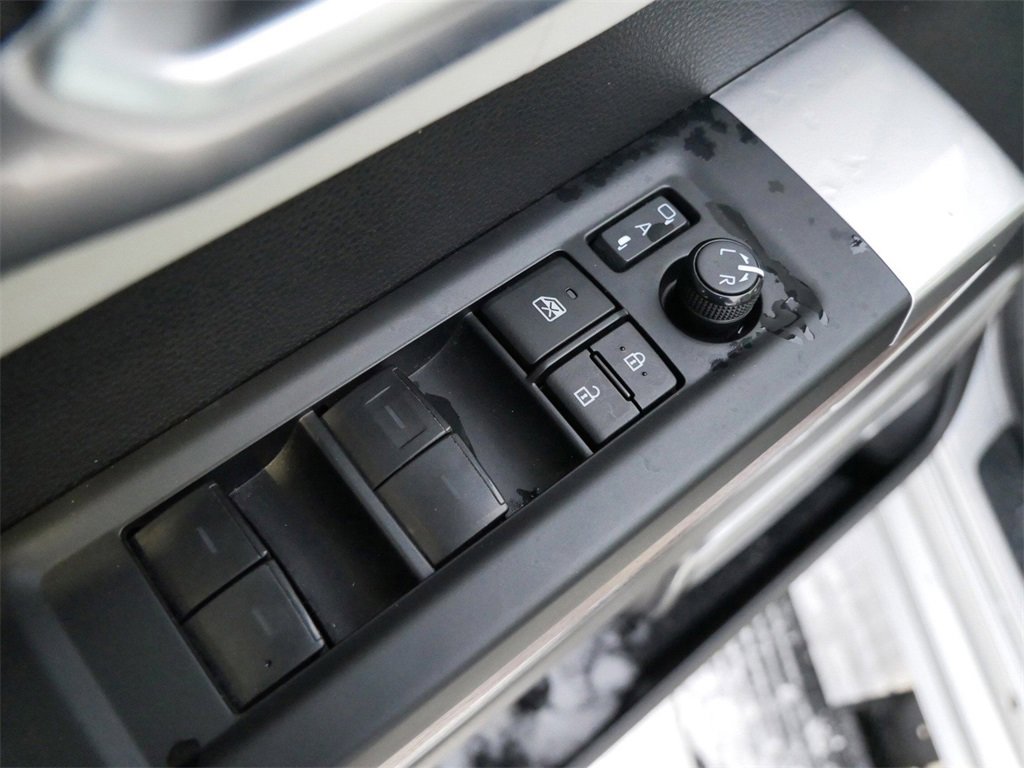 Used 2023 Toyota Sequoia Capstone image 13