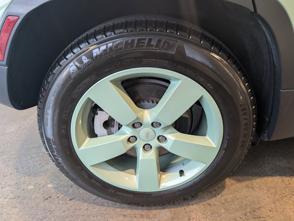 Used 2023 Land Rover Defender 110 75th Limited Edition image 8