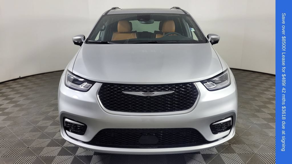 New 2026 Chrysler Pacifica Pinnacle AWD/4WD image 2