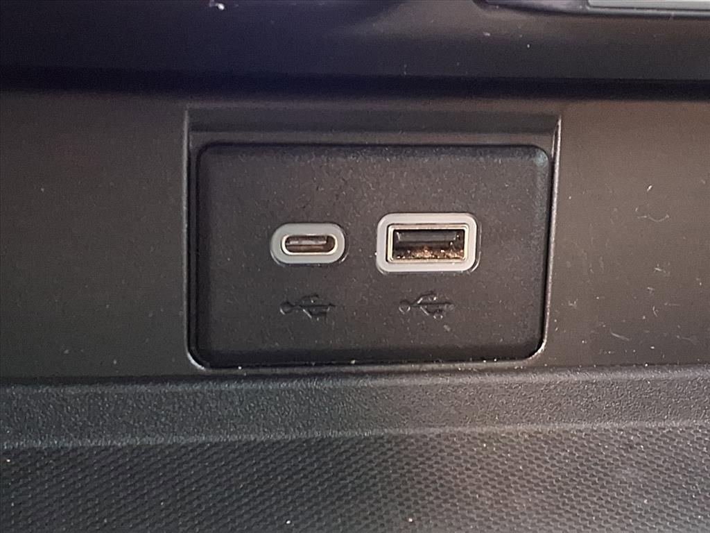 Used 2023 GMC Yukon AT4 image 8