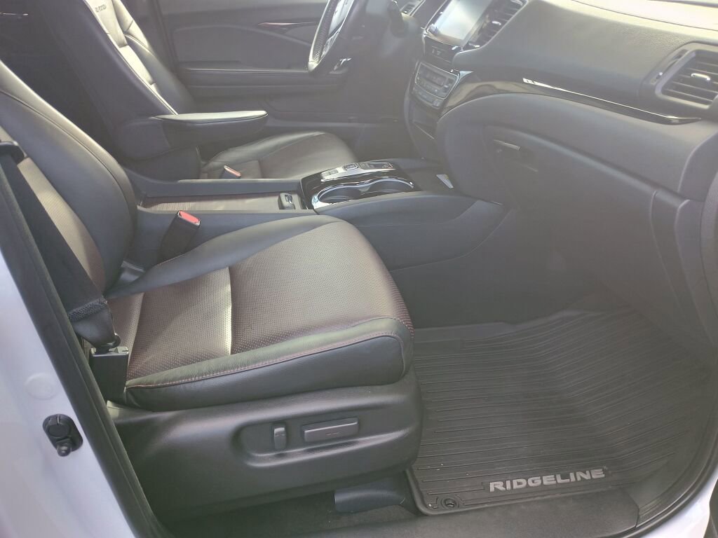 Used 2022 Honda Ridgeline Black Edition image 21