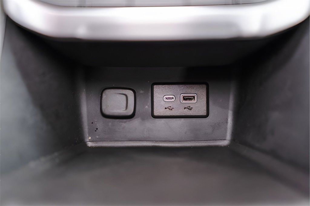 Used 2023 GMC Acadia SLE w/ Driver Convenience Package image 19