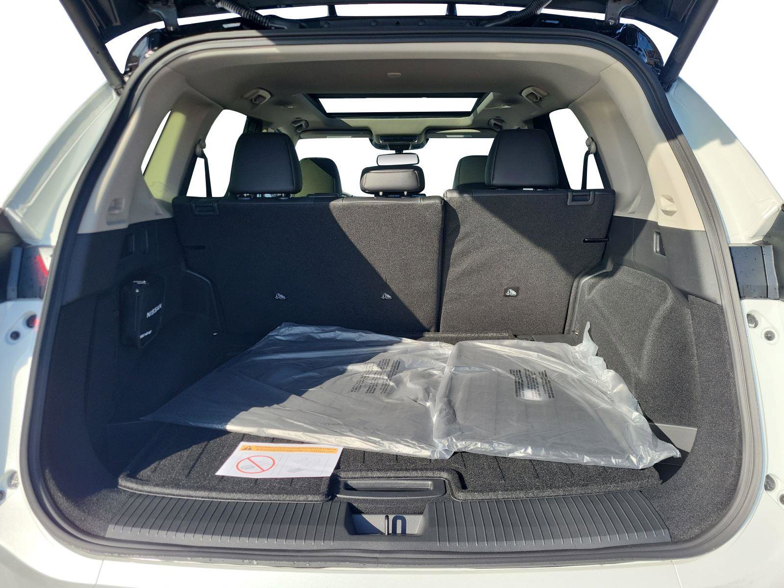 New 2026 Nissan Rogue Platinum w/ Tech Package image 23