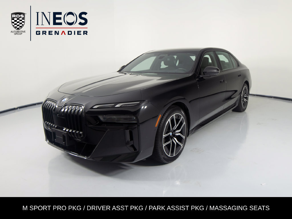 Used 2023 BMW 760i xDrive AWD/4WD image 1