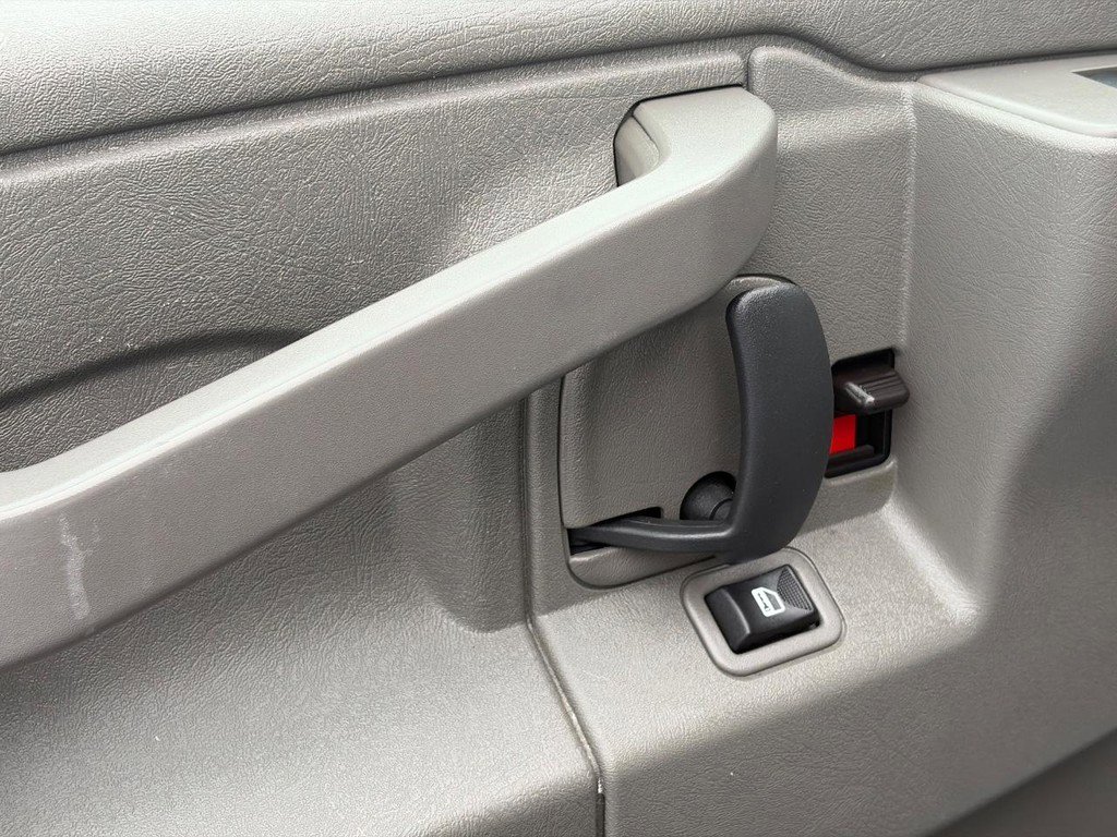 Used 2024 Chevrolet Express 3500 LT w/ LT Preferred Equipment Group RWD image 16