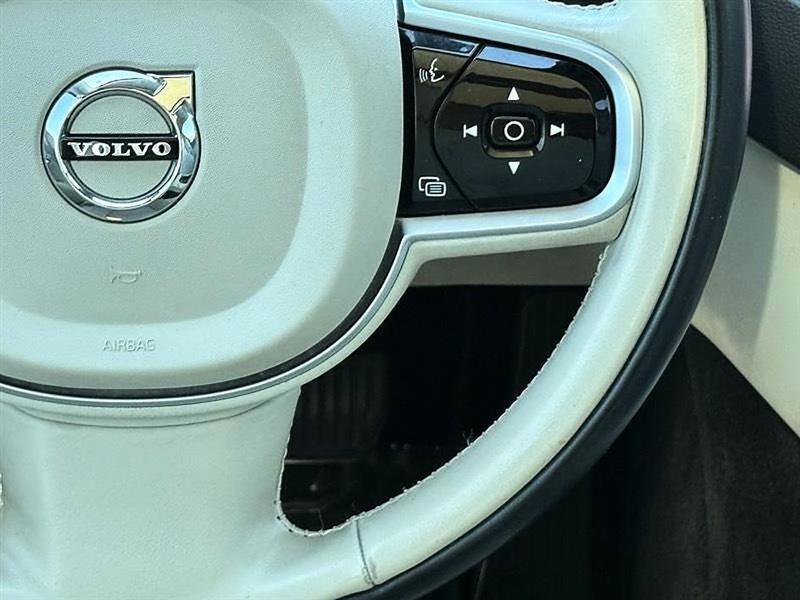 Used 2023 Volvo XC90 B6 Ultimate image 21