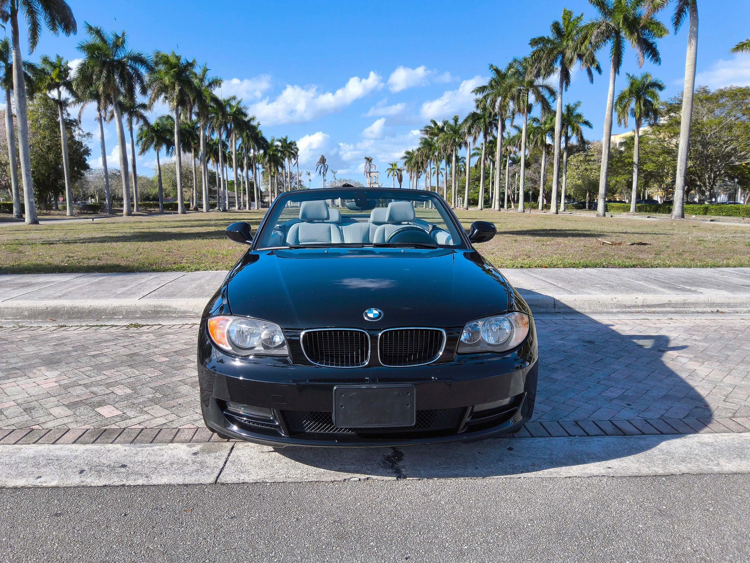 Used 2011 BMW 128i 128i Convertible 2D image 3