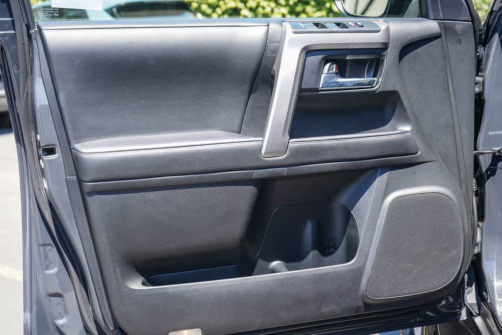 Used 2024 Toyota 4Runner SR5 Premium w/ Moonroof Package AWD/4WD image 21