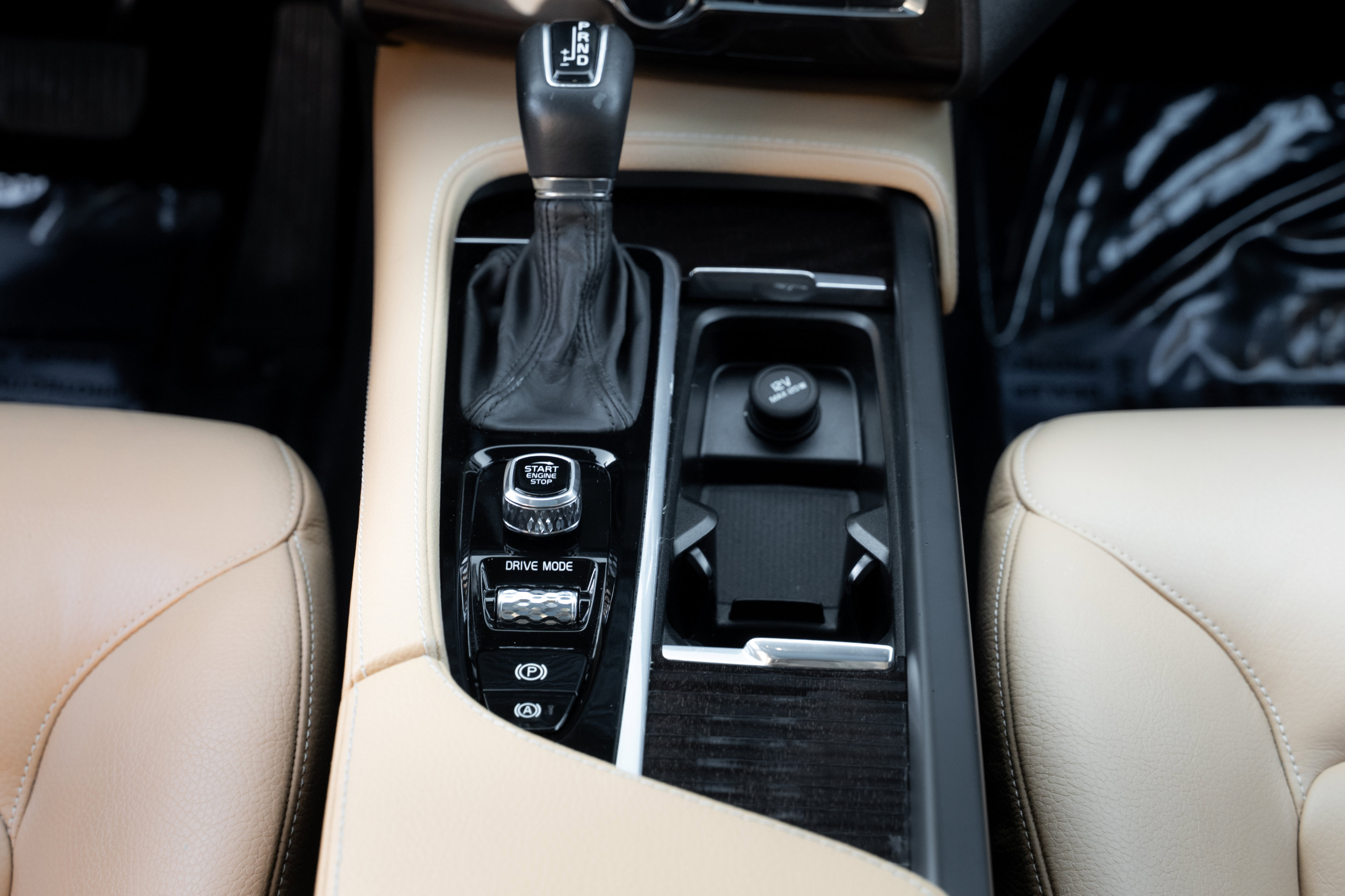 Used 2019 Volvo XC90 T6 Momentum image 16