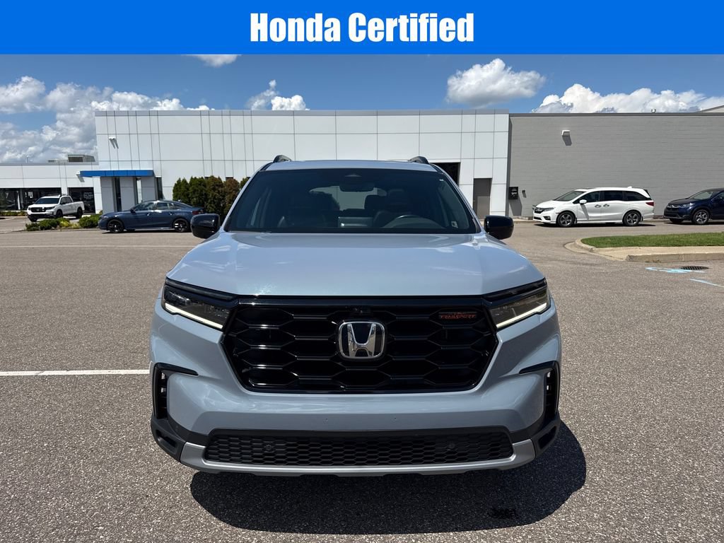 Certified 2024 Honda Pilot TrailSport image 3