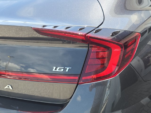 Used 2020 Hyundai Sonata SEL Plus w/ Tech Package FWD image 9