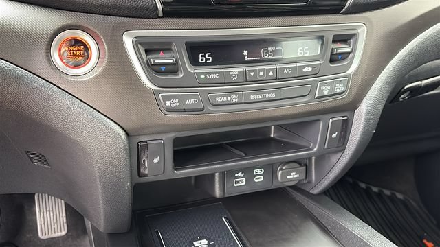 Used 2025 Honda Passport TrailSport image 20