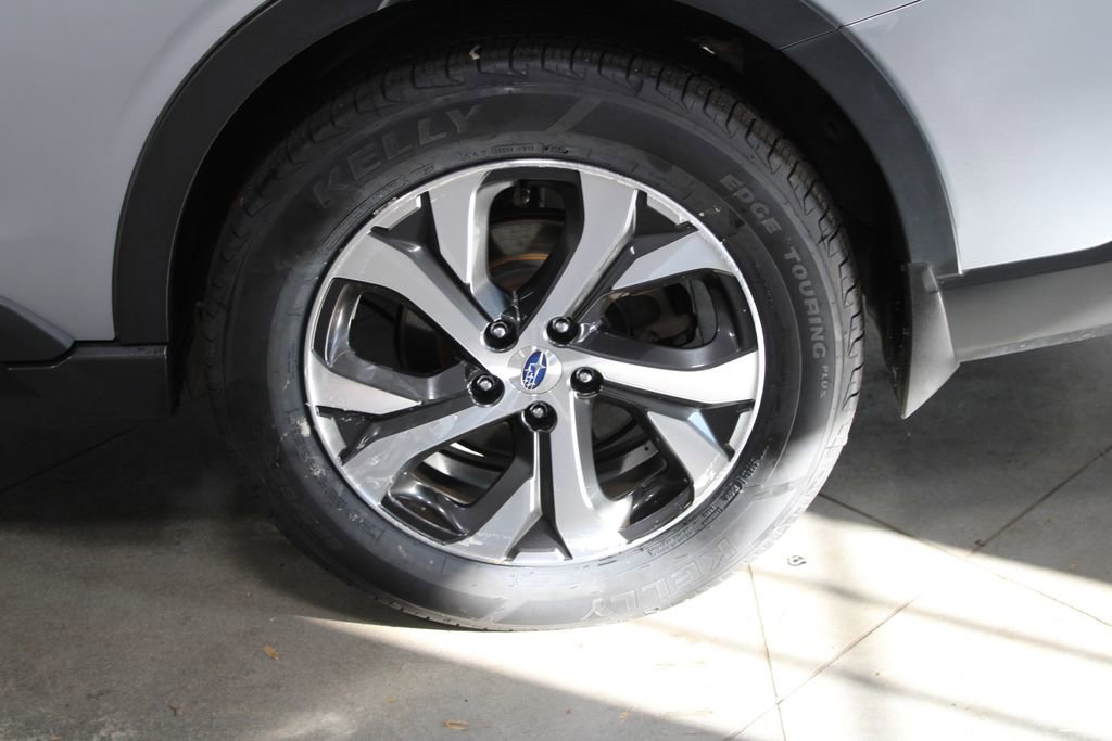 Used 2022 Subaru Outback Limited image 16