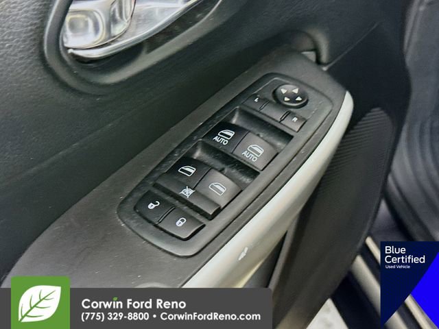 Used 2018 Jeep Cherokee Trailhawk AWD/4WD image 20