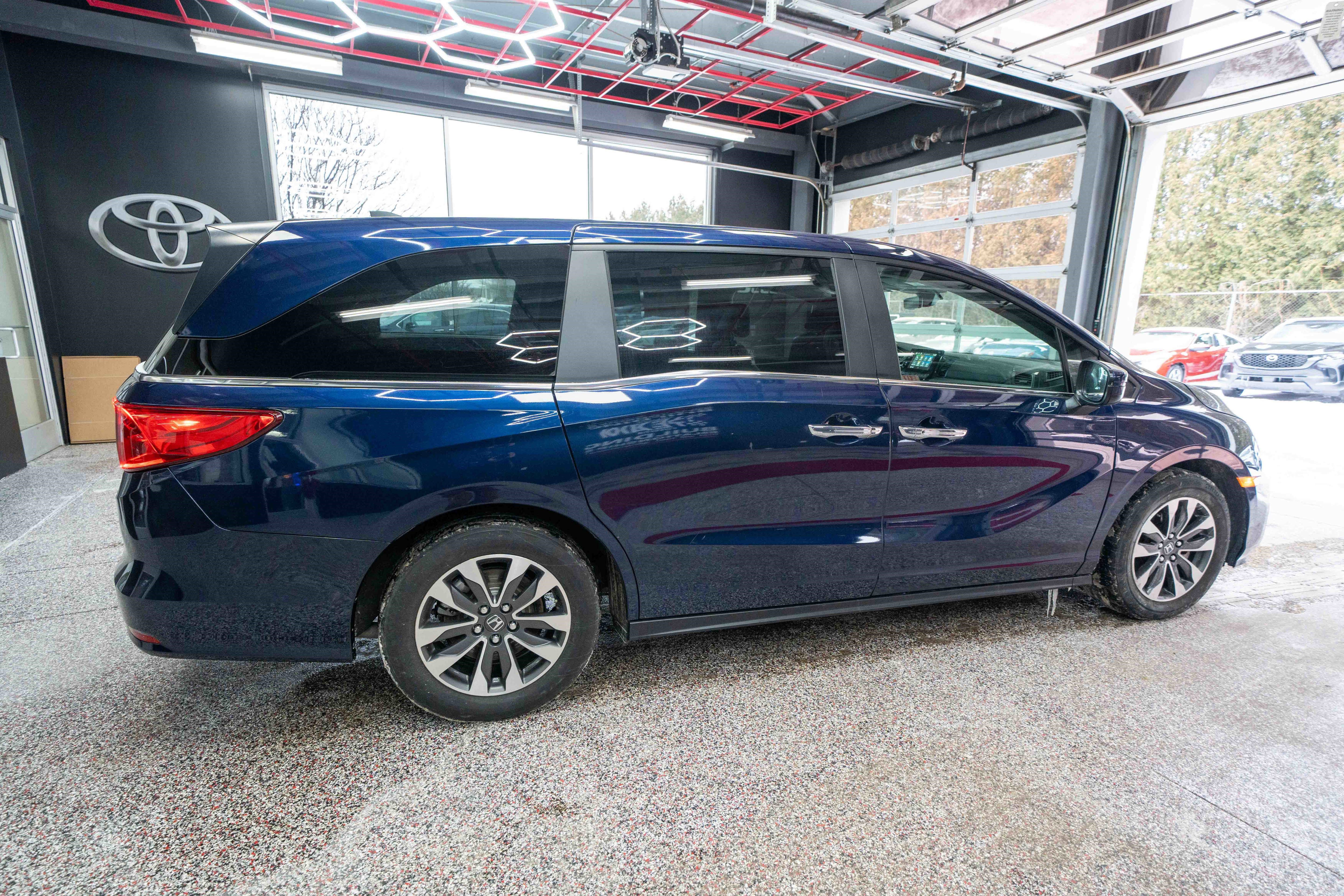 Used 2021 Honda Odyssey EX-L image 4