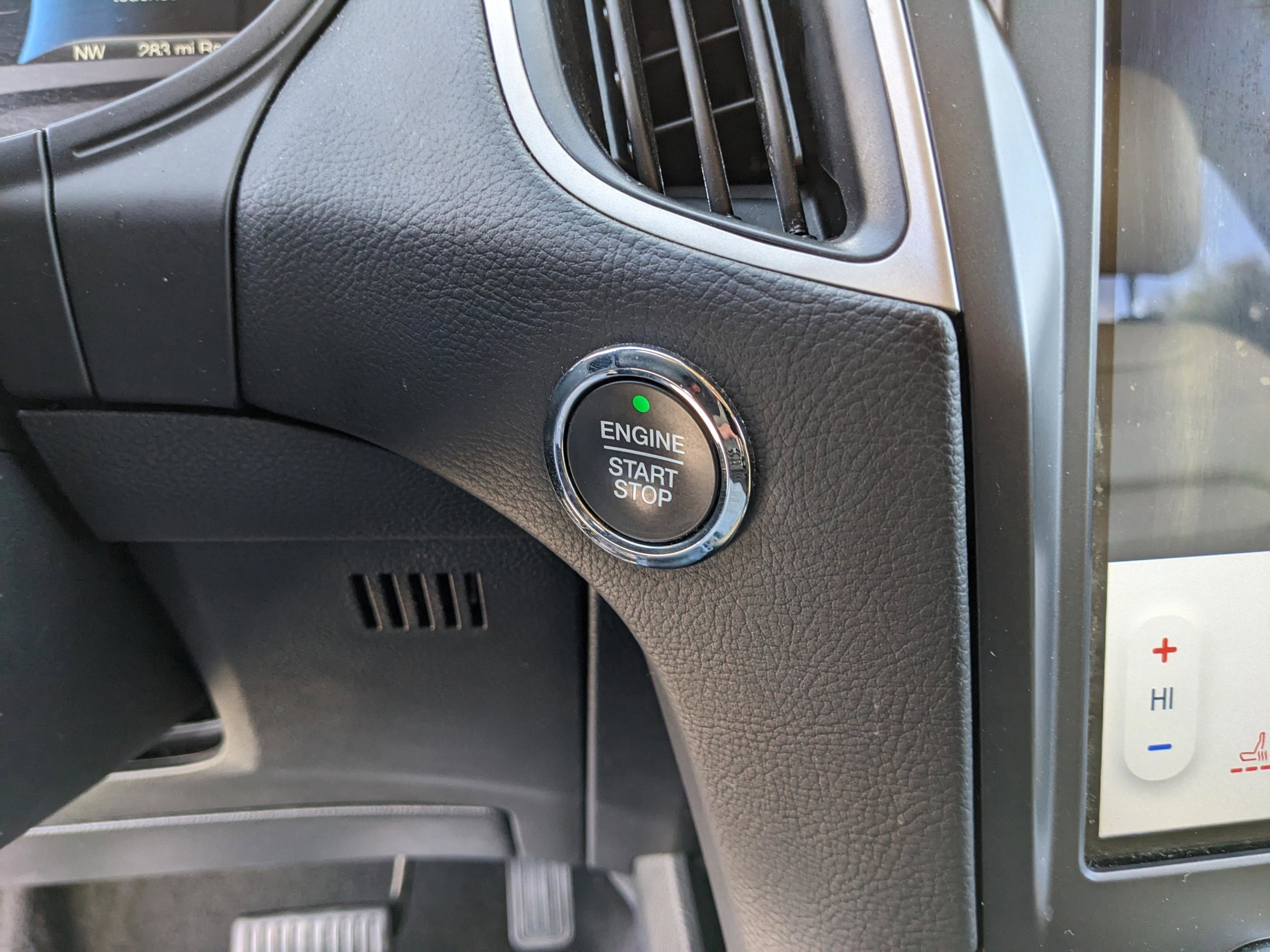 Used 2024 Ford Edge SEL image 24