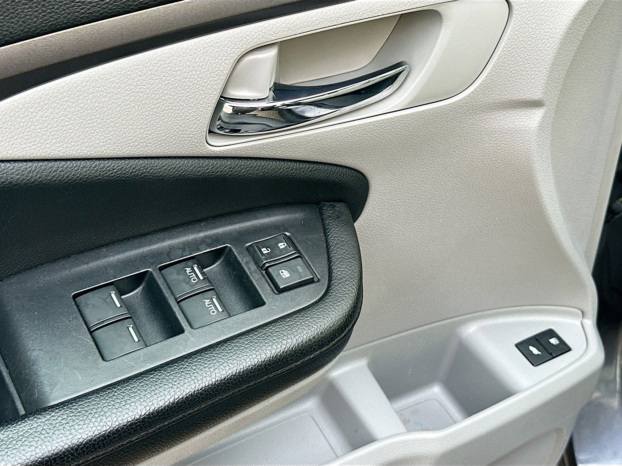 Used 2016 Honda Pilot EX-L image 15