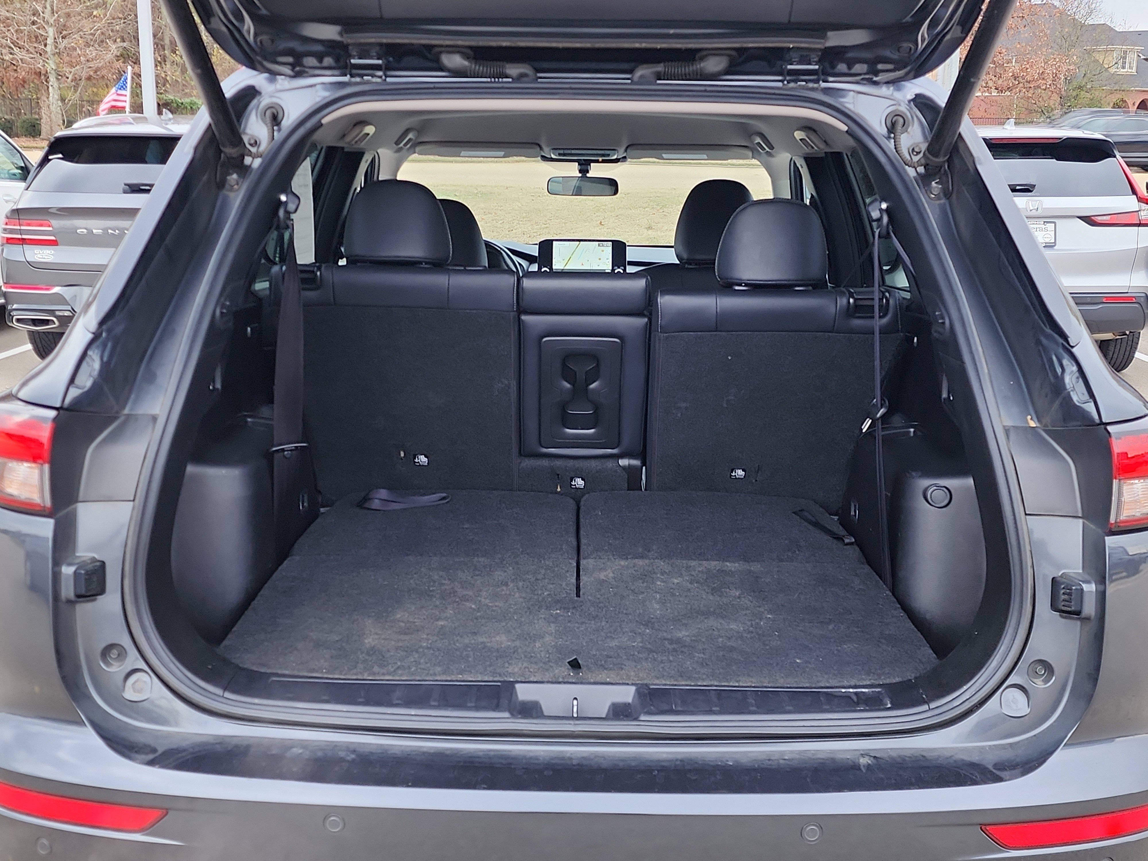 Used 2024 Mitsubishi Outlander SE image 13