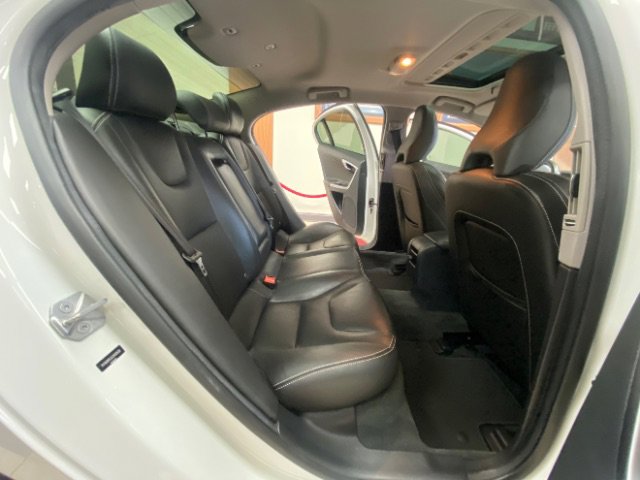 Used 2018 Volvo S60 T5 Dynamic w/ Vision Package image 20