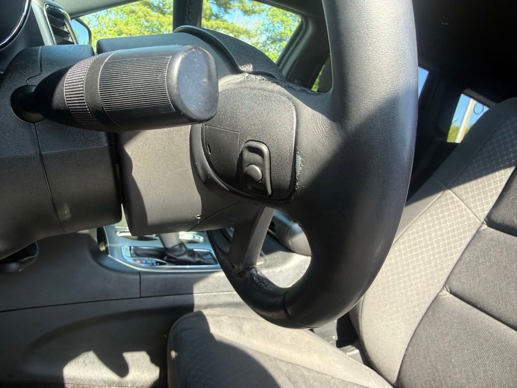 Used 2018 Jeep Grand Cherokee Laredo AWD/4WD image 14