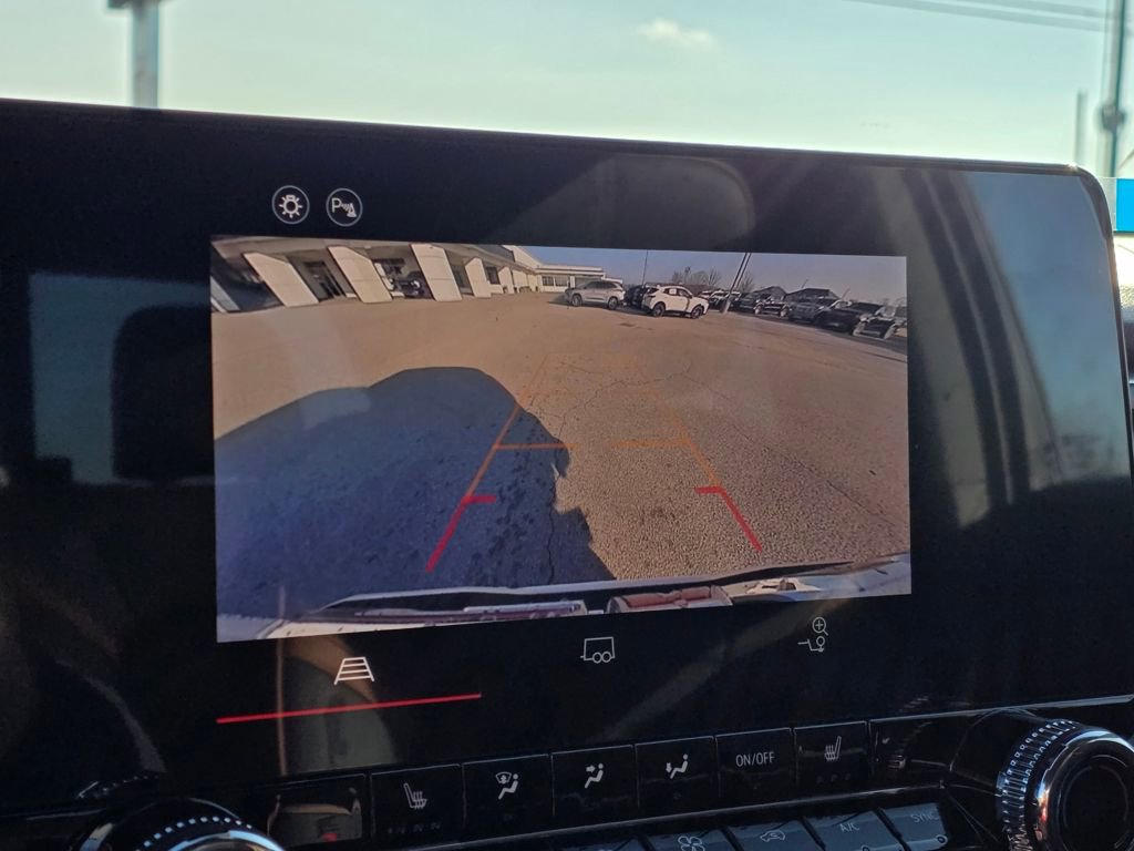 New 2026 GMC Canyon AT4 AWD/4WD image 17